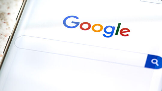 Google duplica el número de artículos en el carrusel de Historias principales