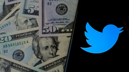 Twitter compartirá los ingresos publicitarios con los creadores certificados de Twitter Blue